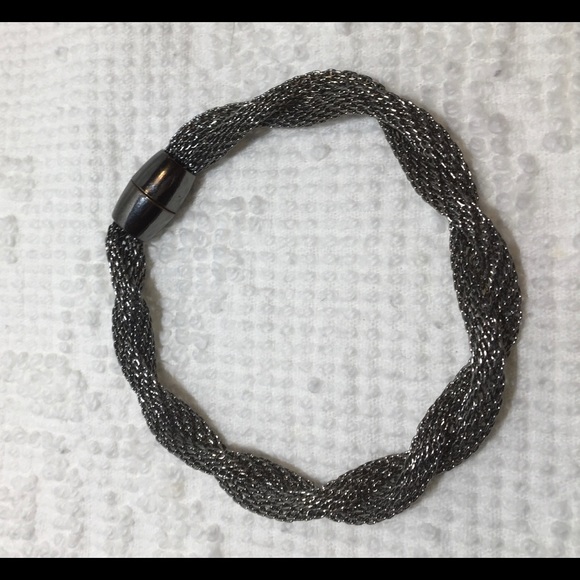 Magnetic Rope Chain Bracelet - Picture 4 of 8